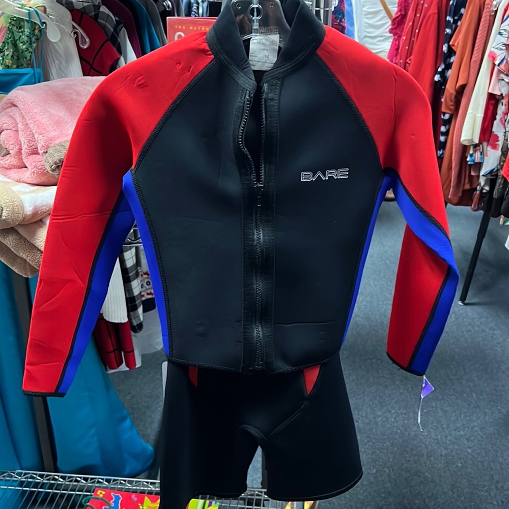 💜Boys Bare Wetsuit Size 12
